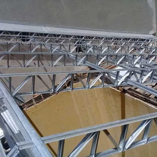 Reconstrução de telhado realizada pela Workasa em obra em Porto Alegre